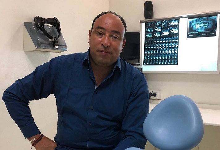Dentiste implantologiste à Tunis Lafayette / Dr Ridha Bessrour